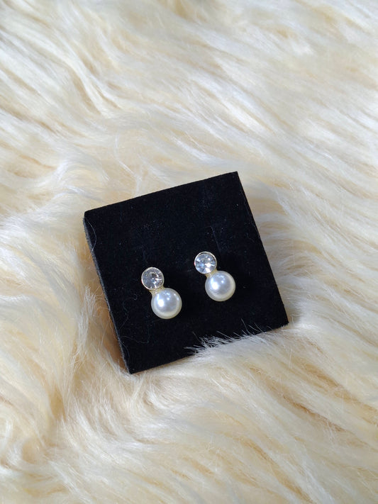 Shop Stoned Pearl Stud Earring for Women at ElsaLagos in Nigeria