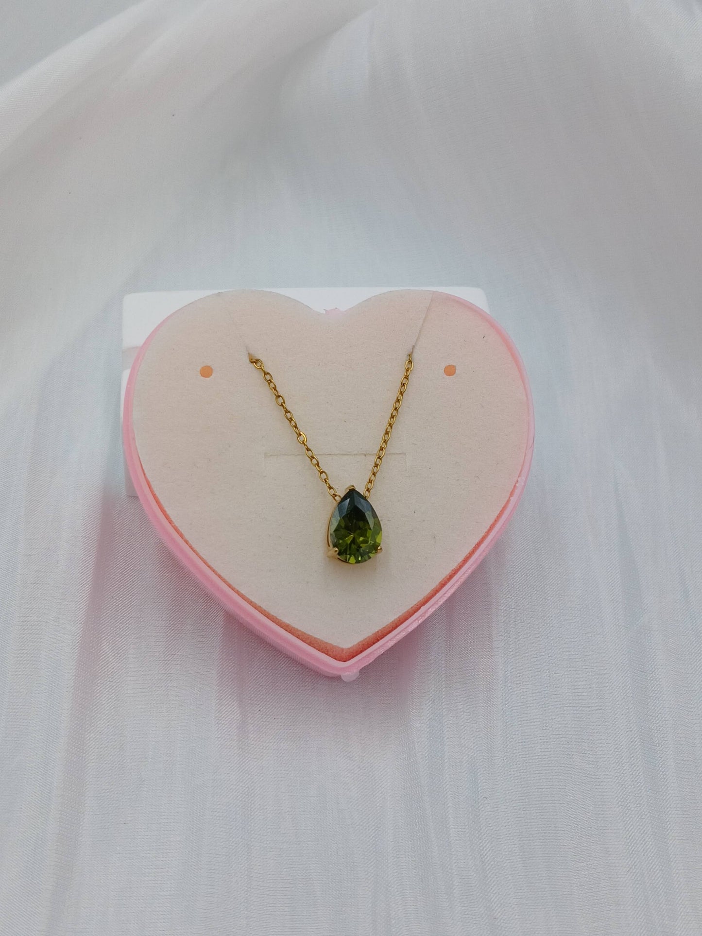 August birthstone necklace