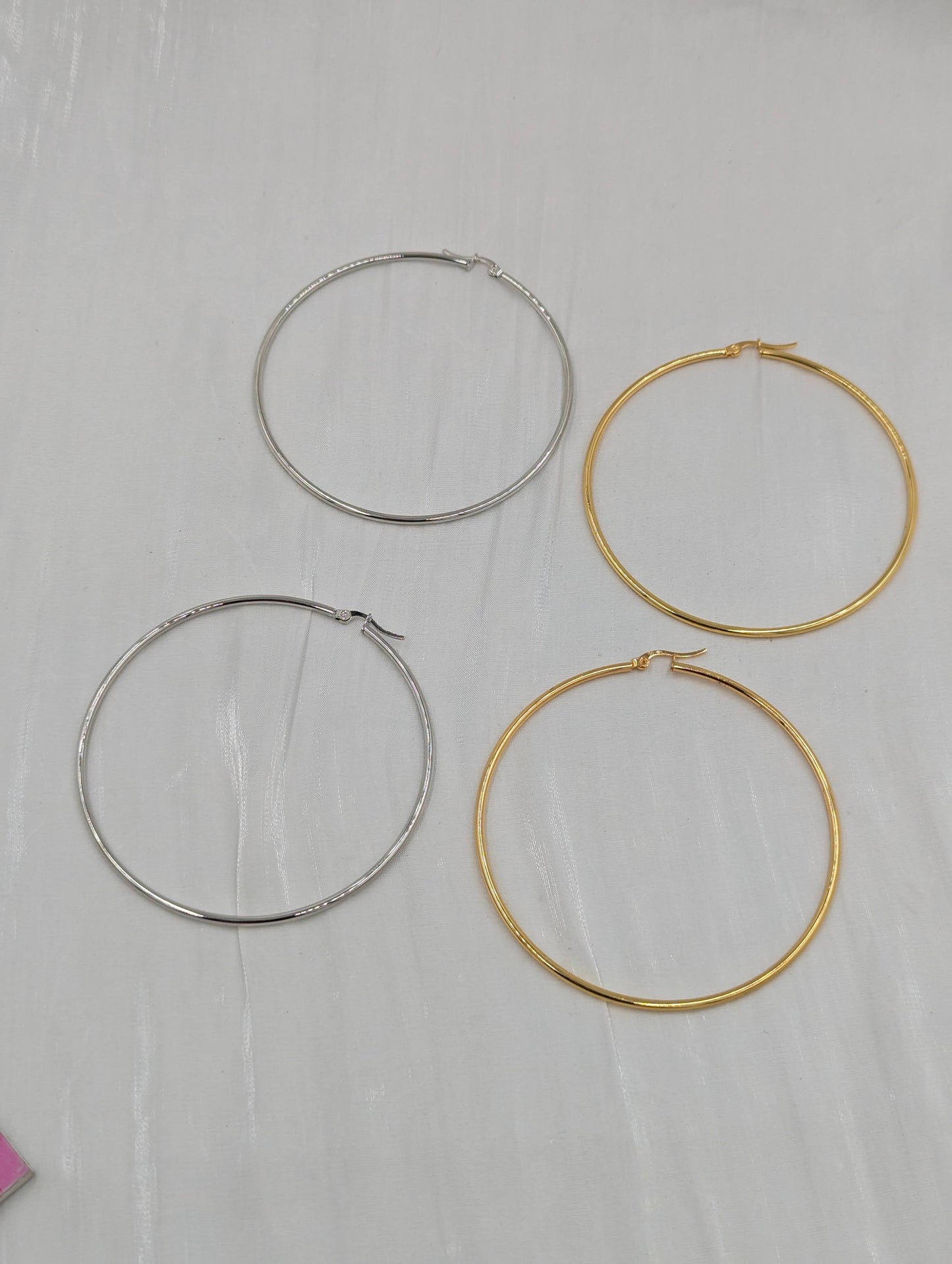 Classic Big Hoop earrings (4)