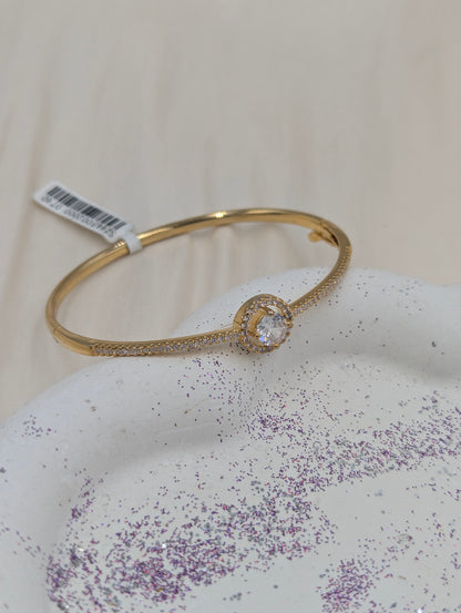 Circle Clasp Bangle