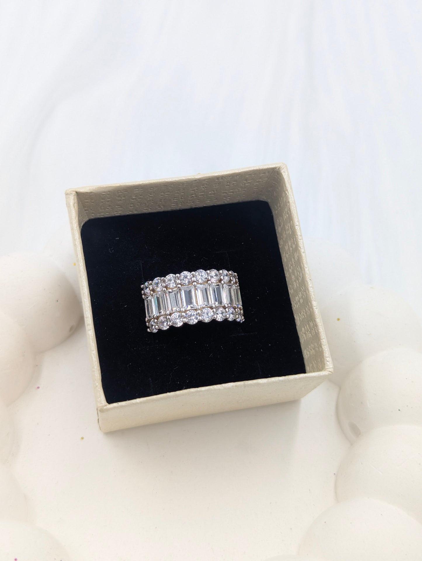 Celebrity Ring (size 7-8)