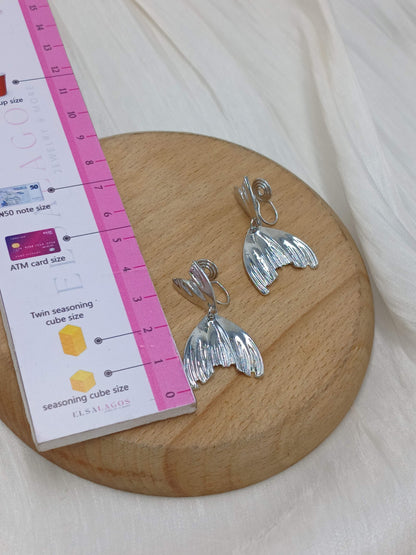 Fishtail clip on earrings