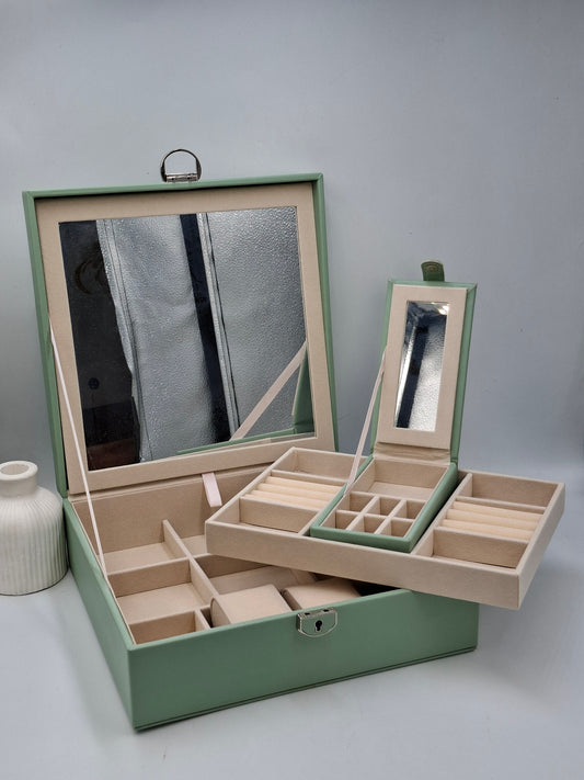 Mint Jewelry Organizer