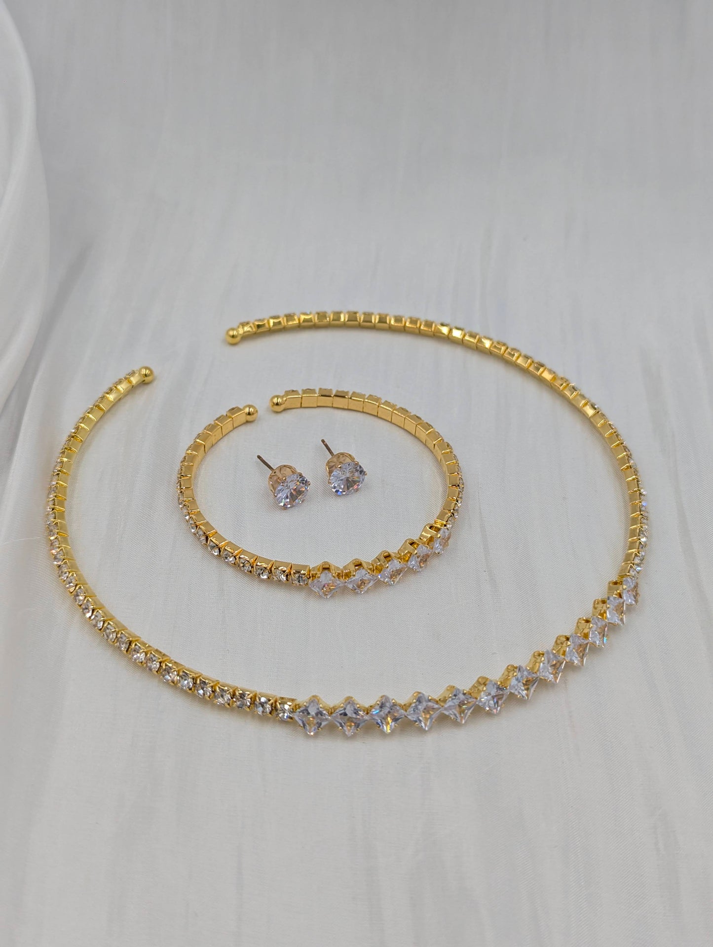 Dazzle Necklace Set
