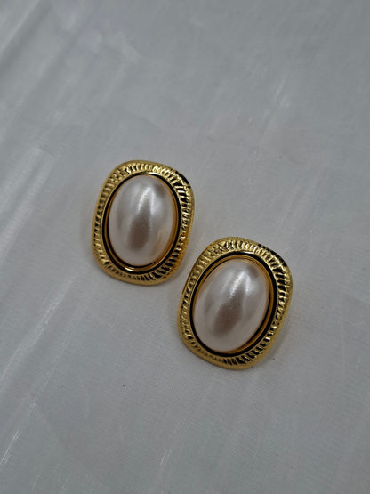 Vintage Dome Pearl Earrings