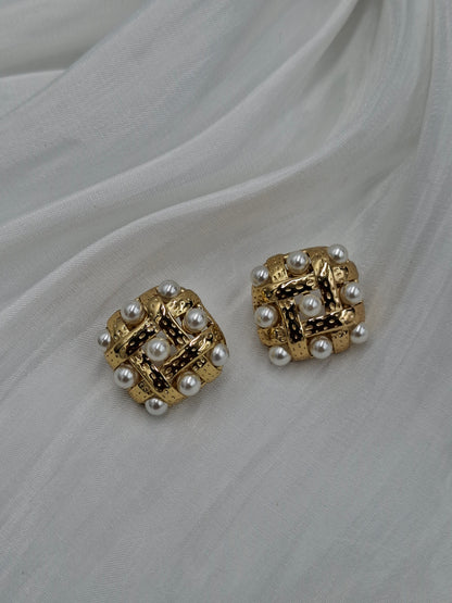 Box Pearl Earrings