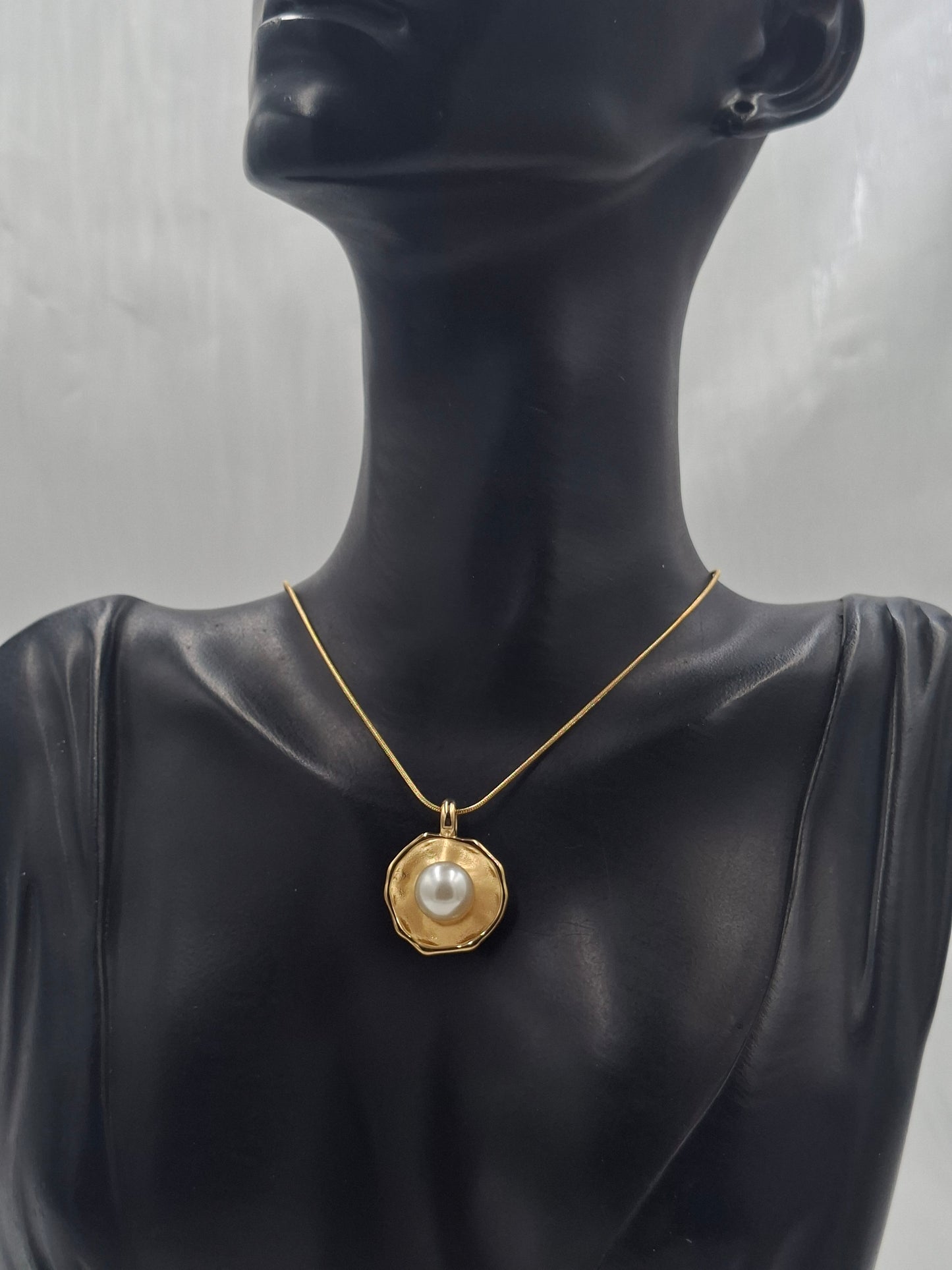 Amulette Necklace