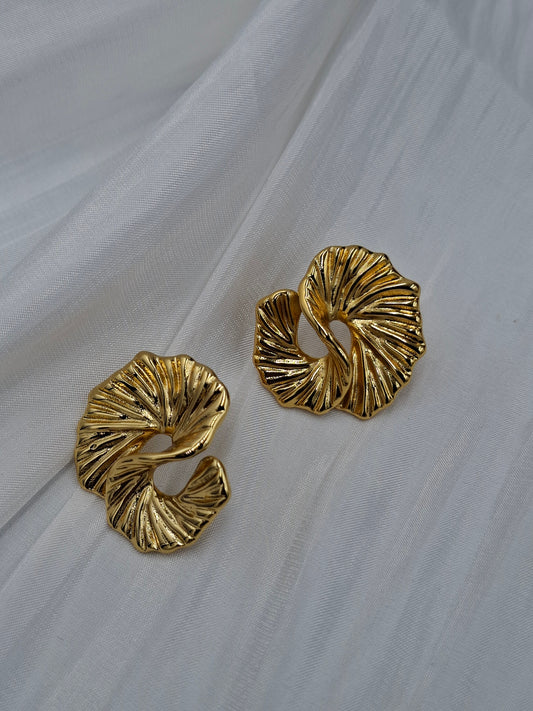Folded S Earrings