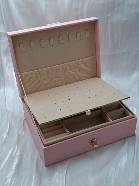 Pink Jewelry Organizer