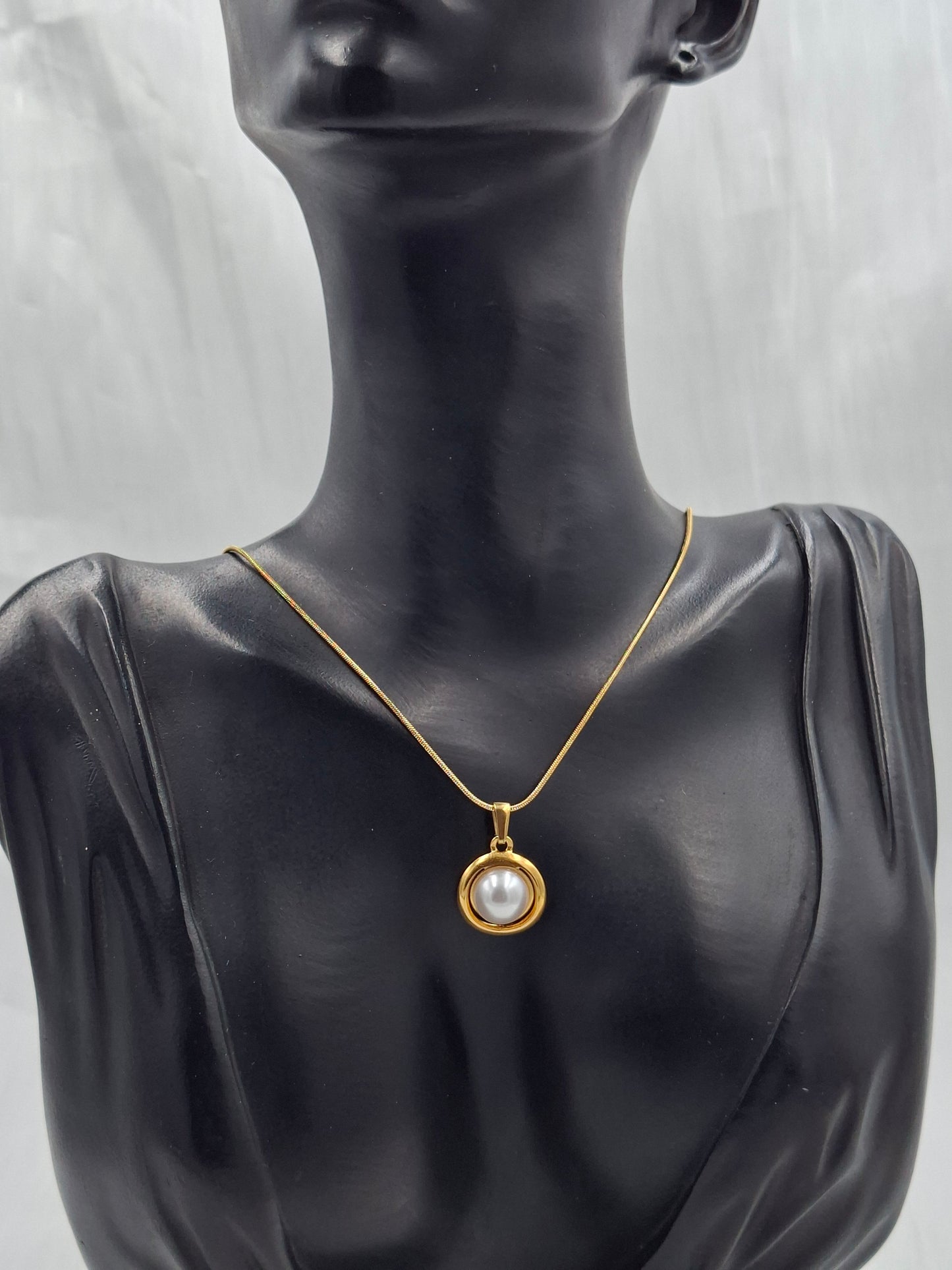 Vintage Pearl Necklace
