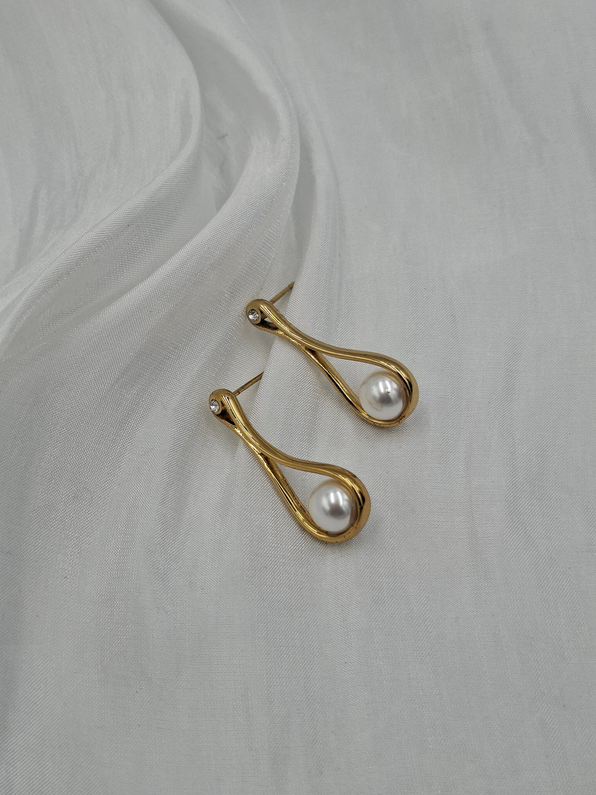 Hourglass Earrings