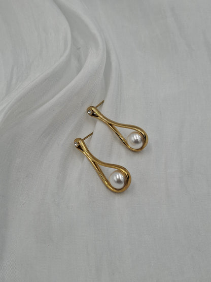 Hourglass Earrings