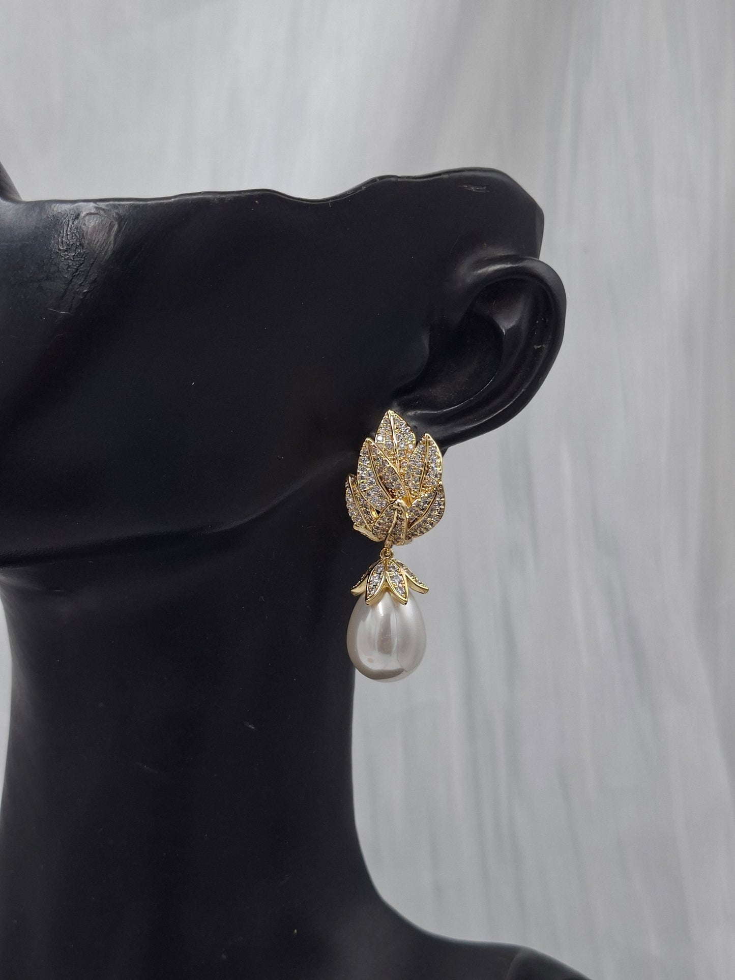 Autumn Pearl Drop Earrings