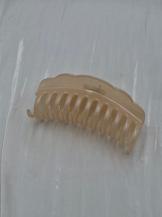 Petal Claw Clip