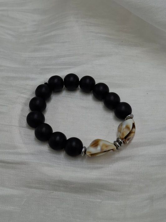 Cowry Bead Bracelet