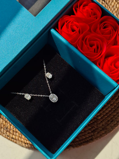 Elara Moissanite Set