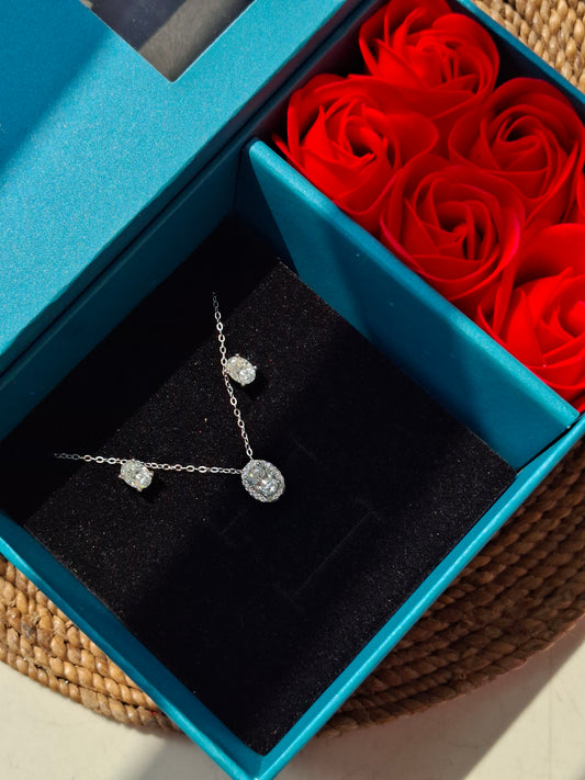 Elara Moissanite Set