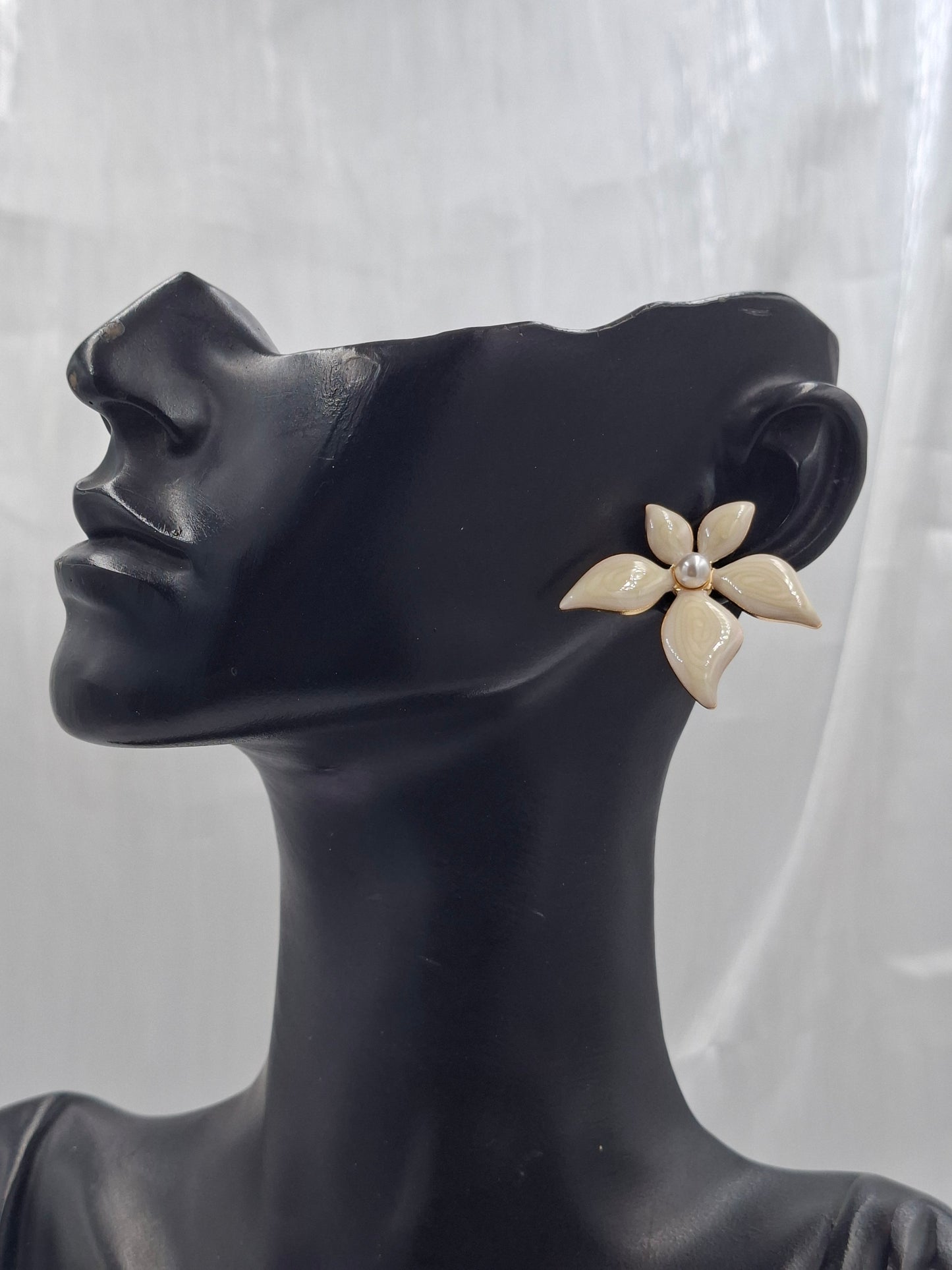 White Lily Earrings