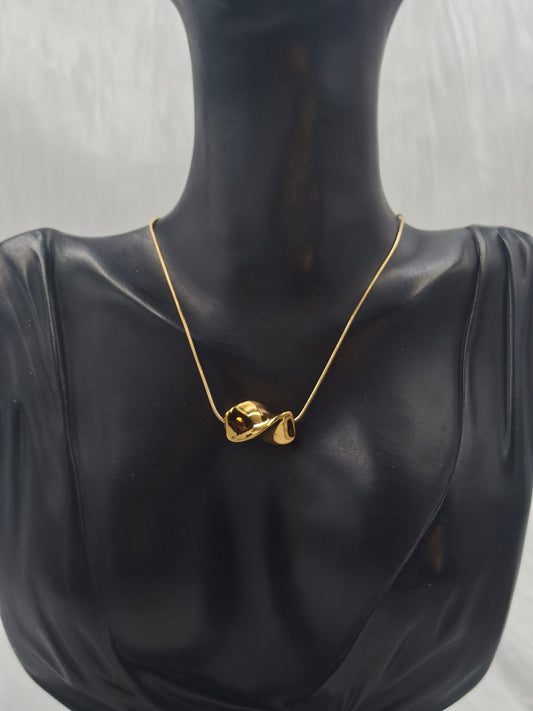 Gold Twisted Necklace