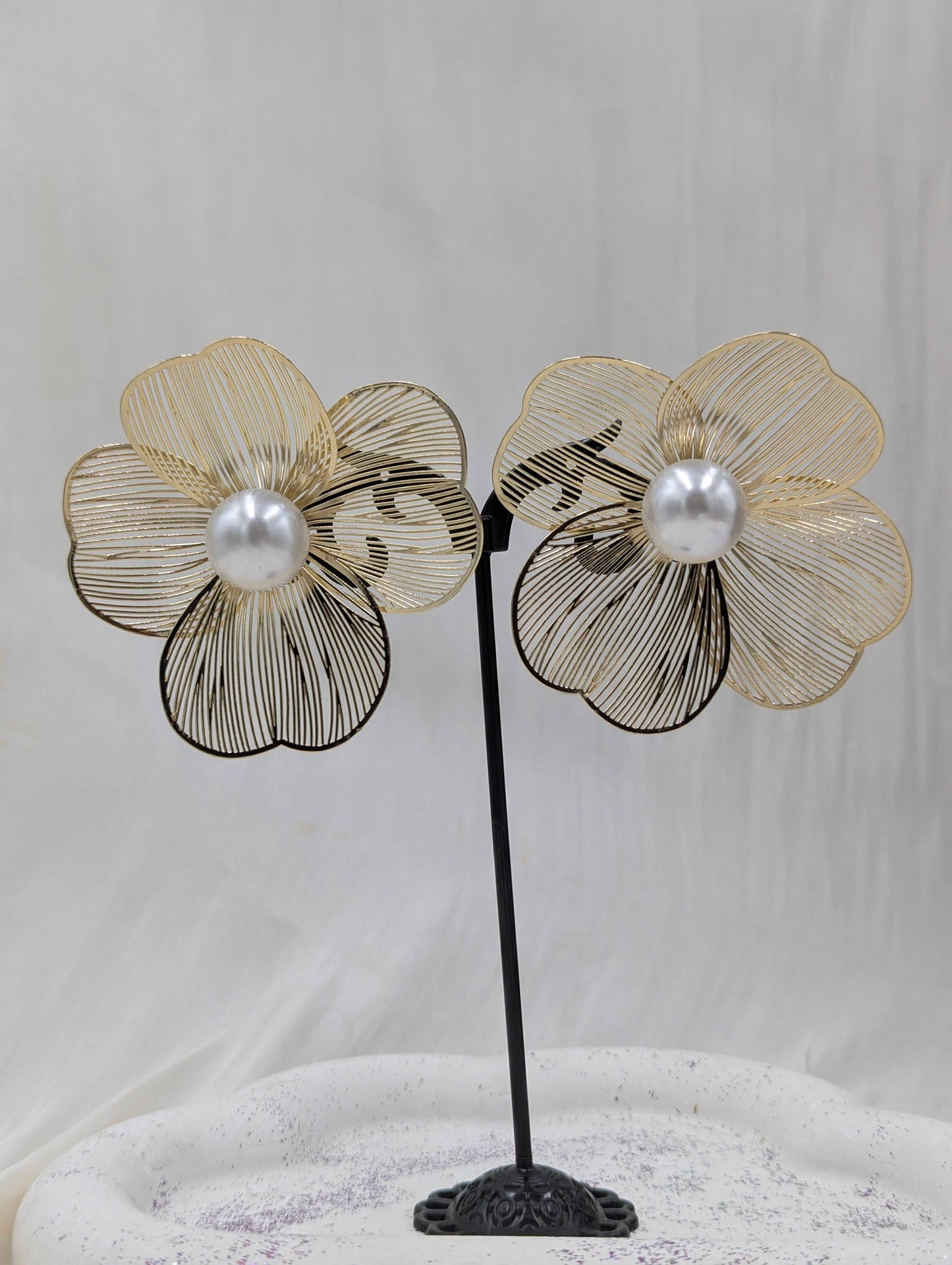 Mesh Flower Earrings