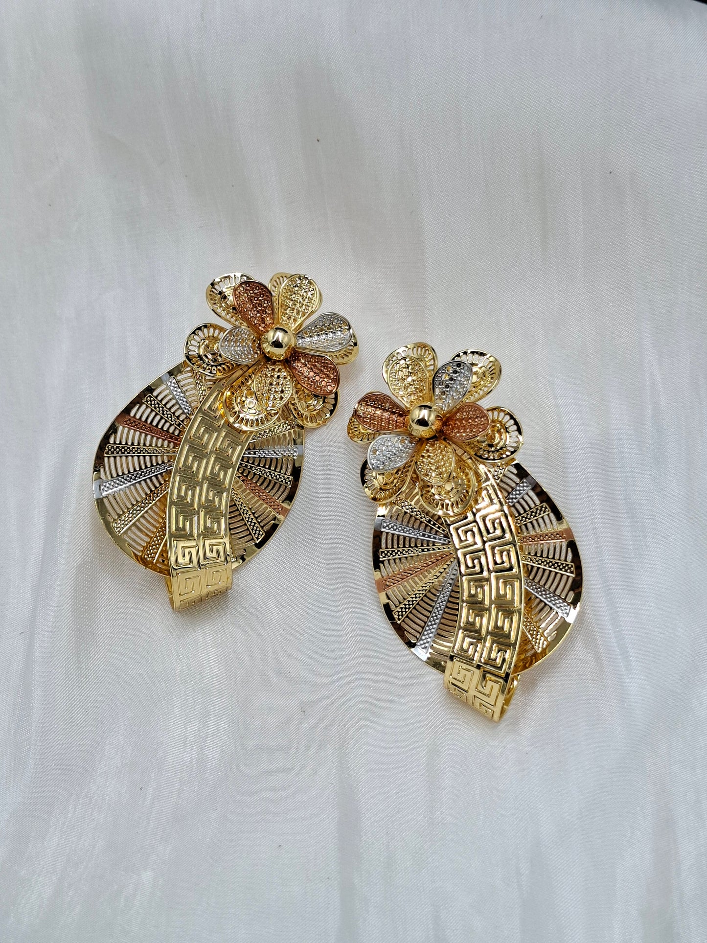 Rich Aunty Earrings