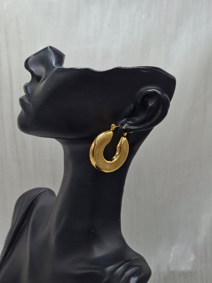 Patterned U Hoops