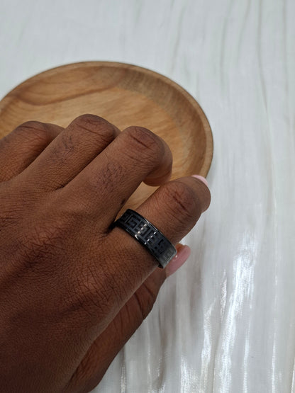 Kuzco Ring (size 8-11)