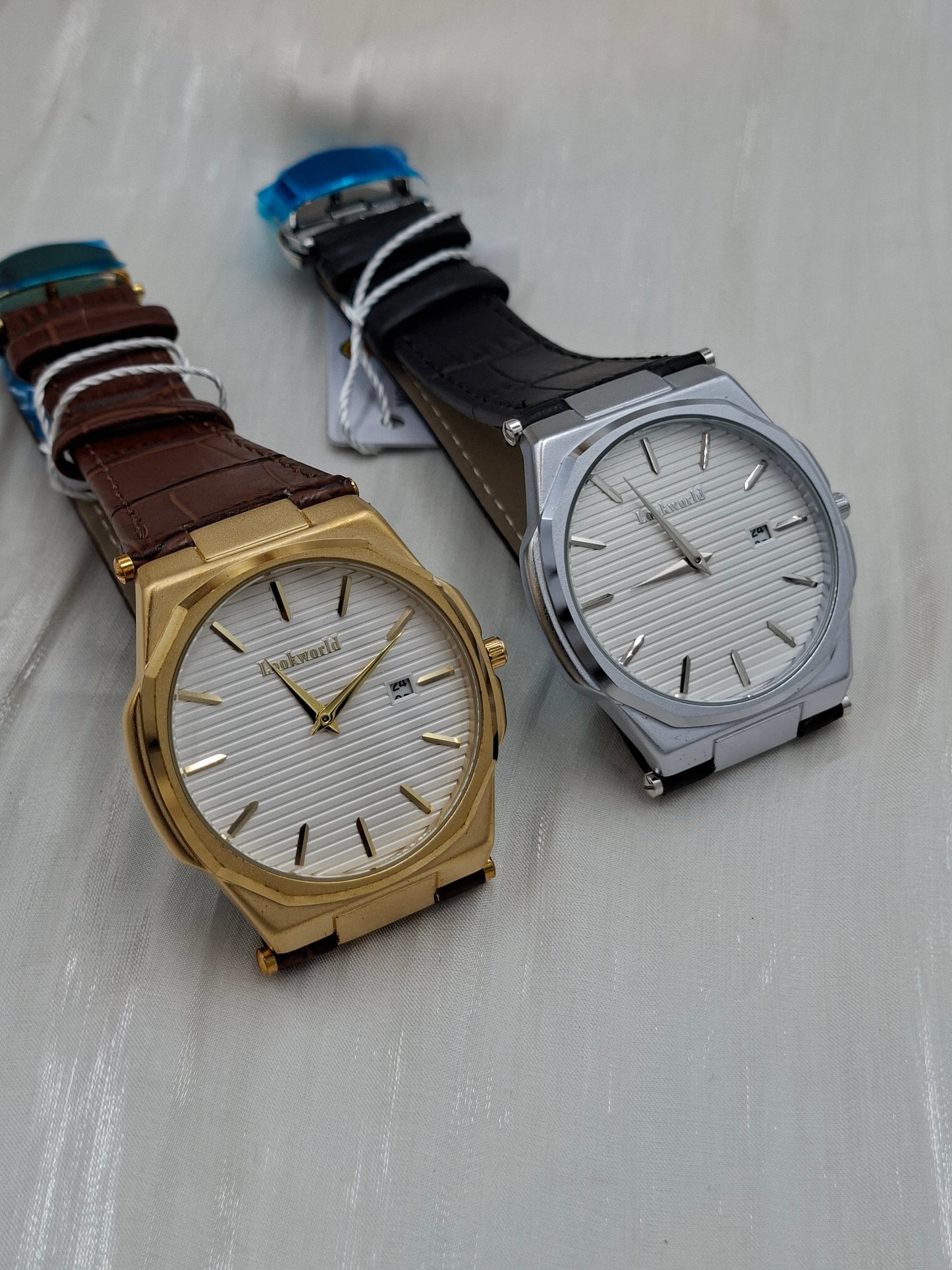 Leather Lookworld Wristwatch