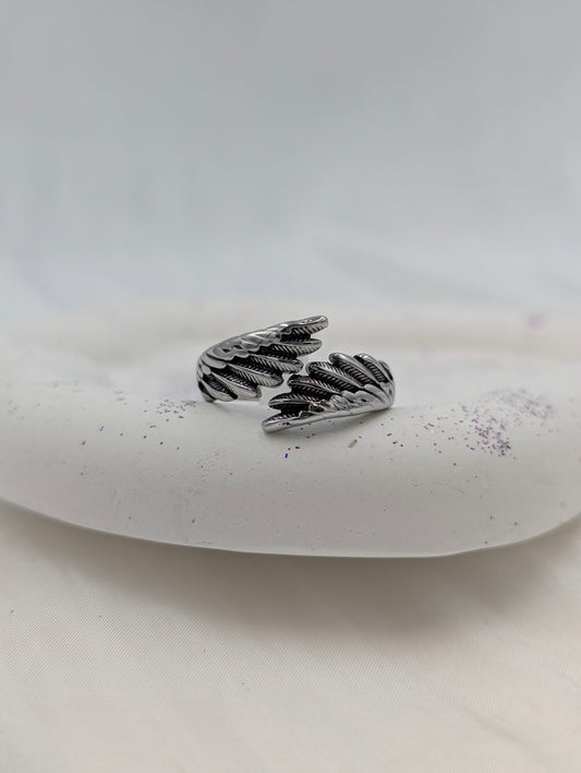 Overlap Wings Ring (size 10)