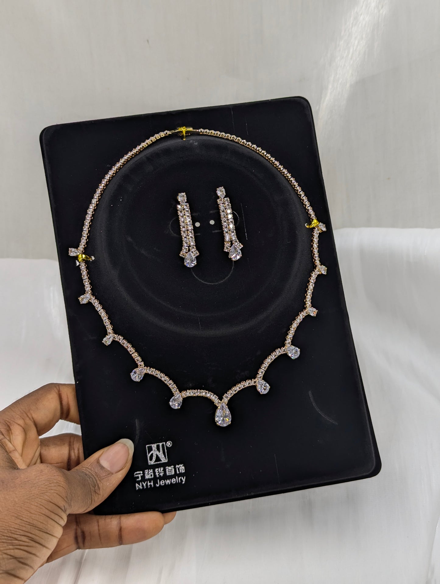 Raindrop Necklace Set