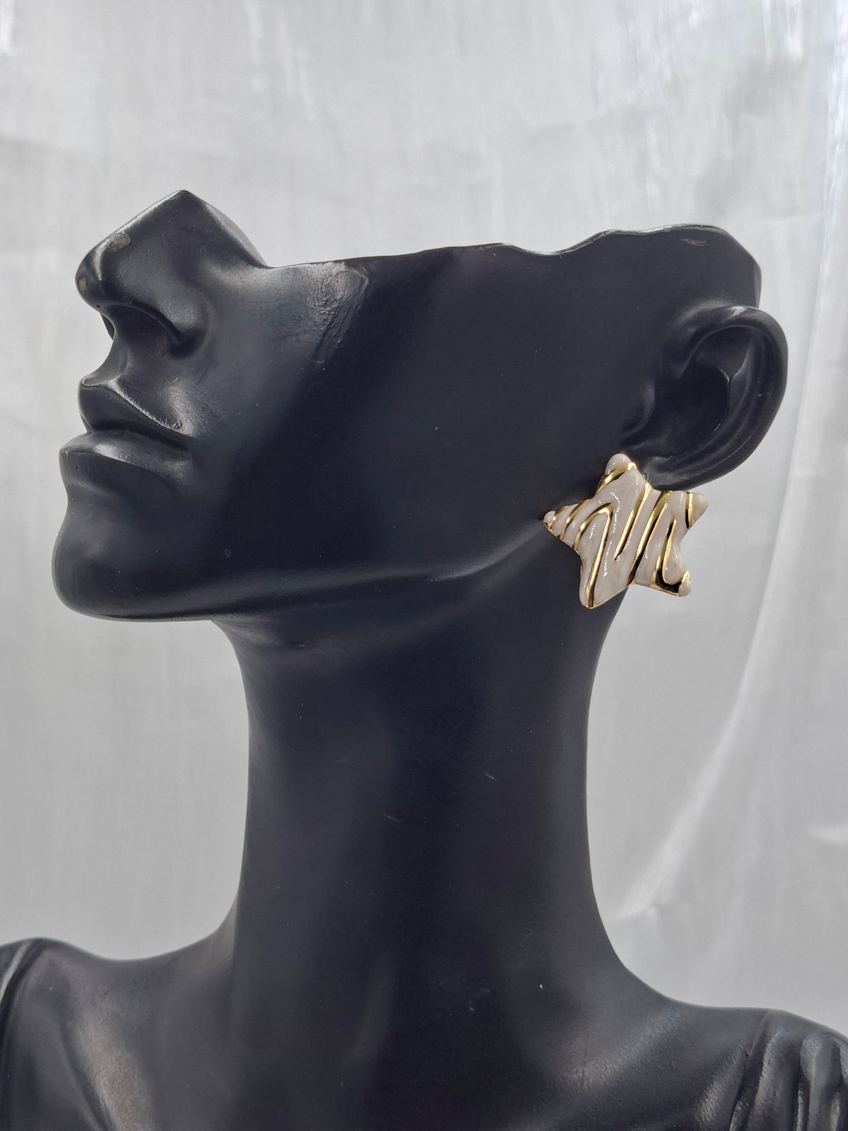 White and Gold Star Earrings