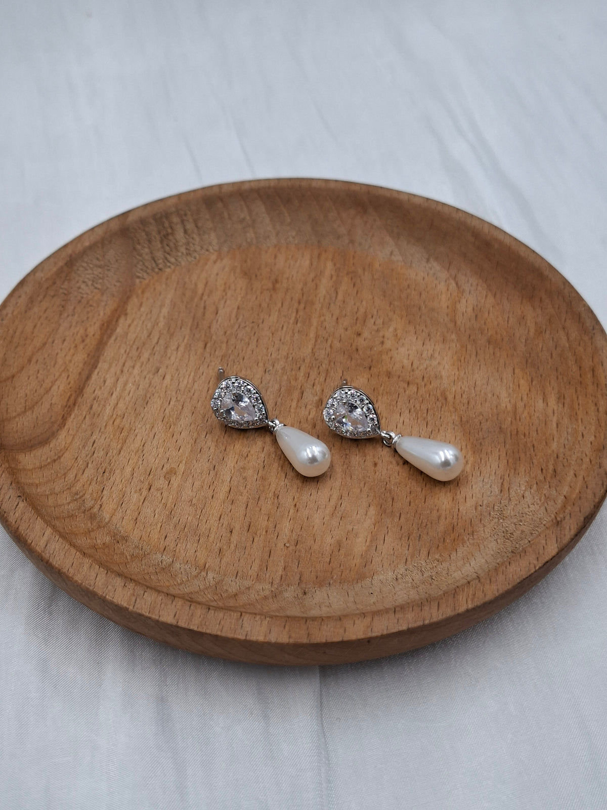 Waterdrop Pearl Earrings