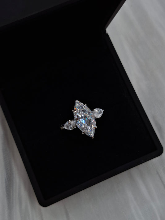 Valencia Moissanite Ring (size 5)