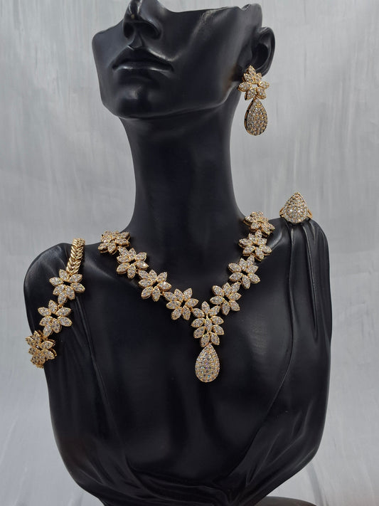 Flora Necklace Set