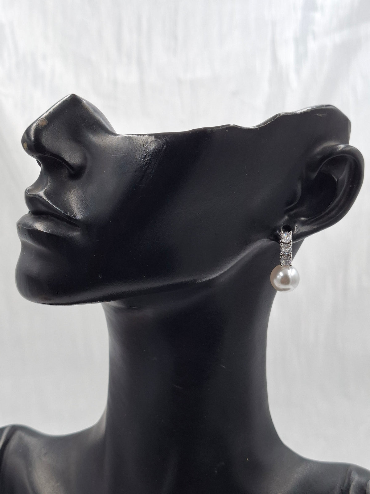 Dewdrop Pearl Earrings
