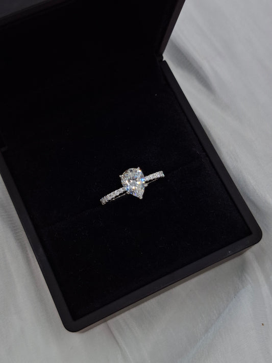 Lucy Moissanite Ring (size 5)