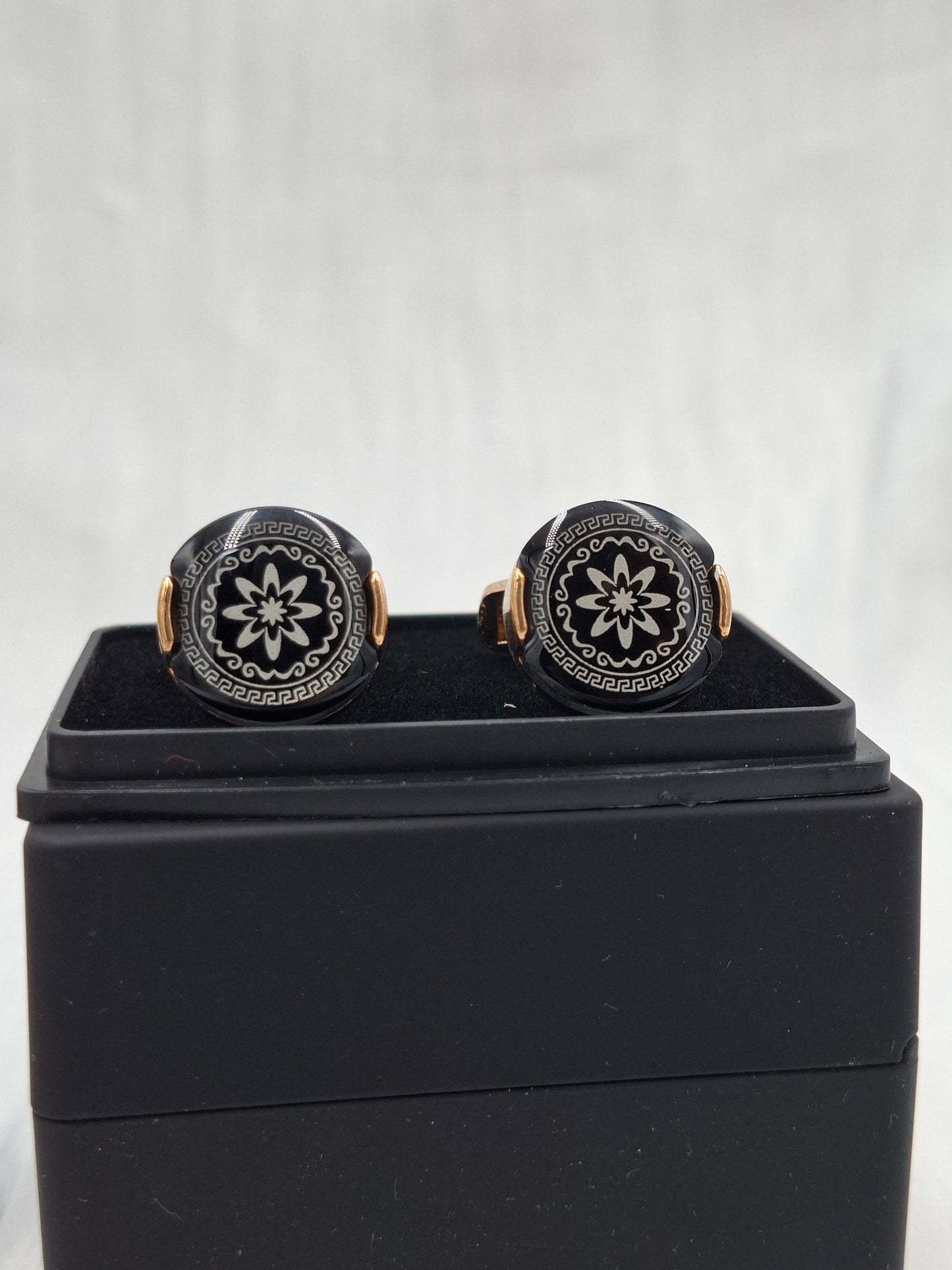 Black Round Cufflinks