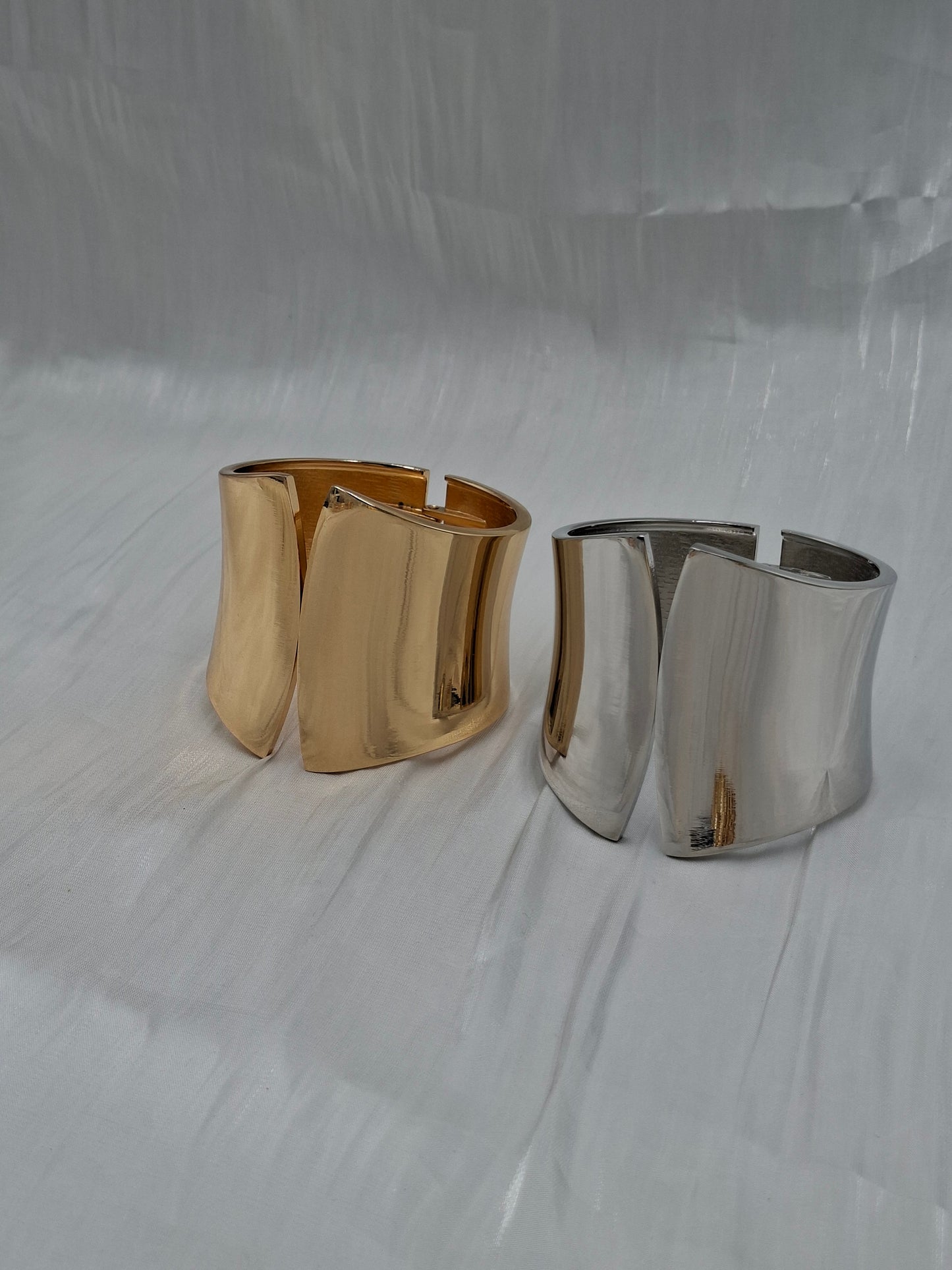 Structured Chunky Bangle