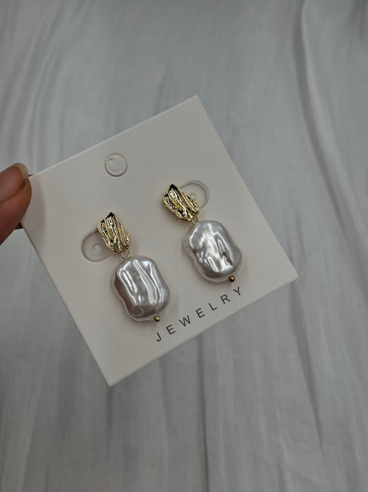 Baroque Pearl Clip On Earrings