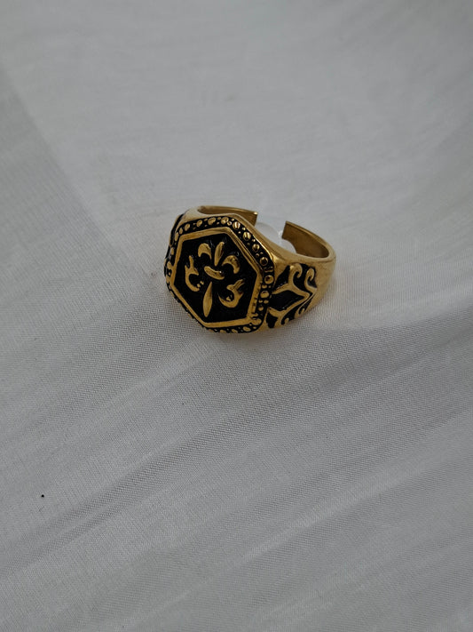 Maltese Ring (size 11)