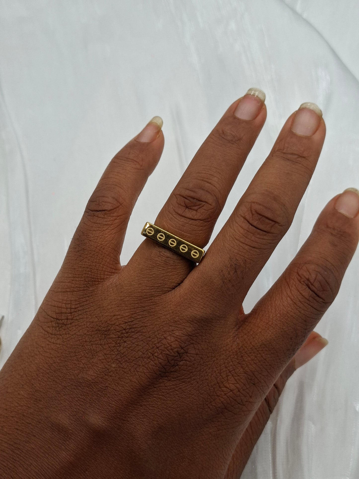 Circles Ring (size 6,8,9)