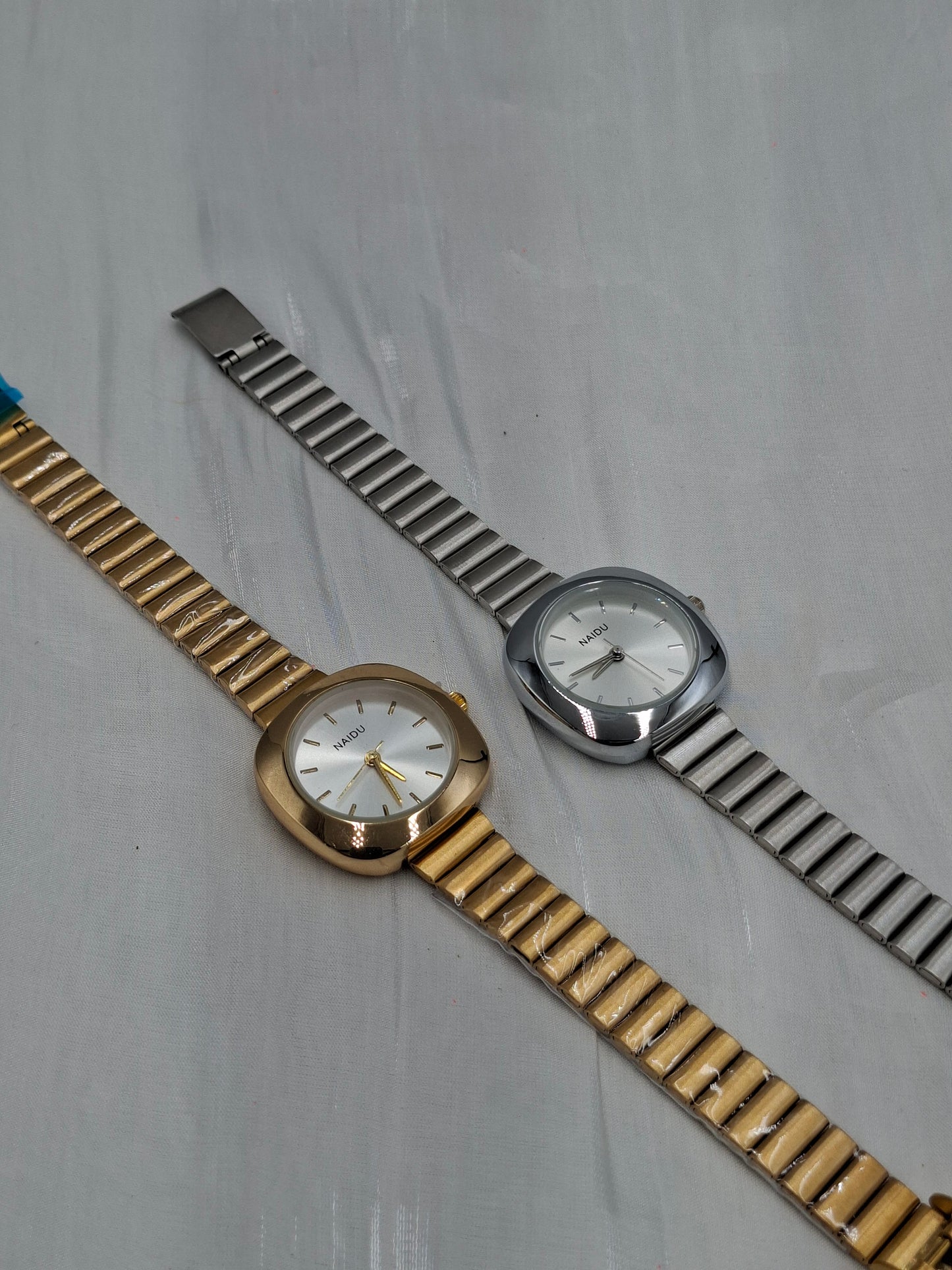 Naidu Squaoval Wristwatch