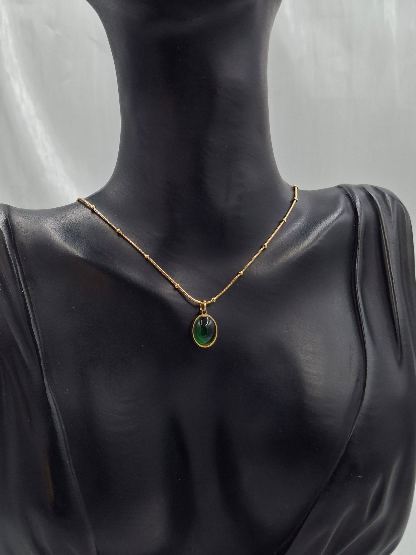 Green Oval Necklace
