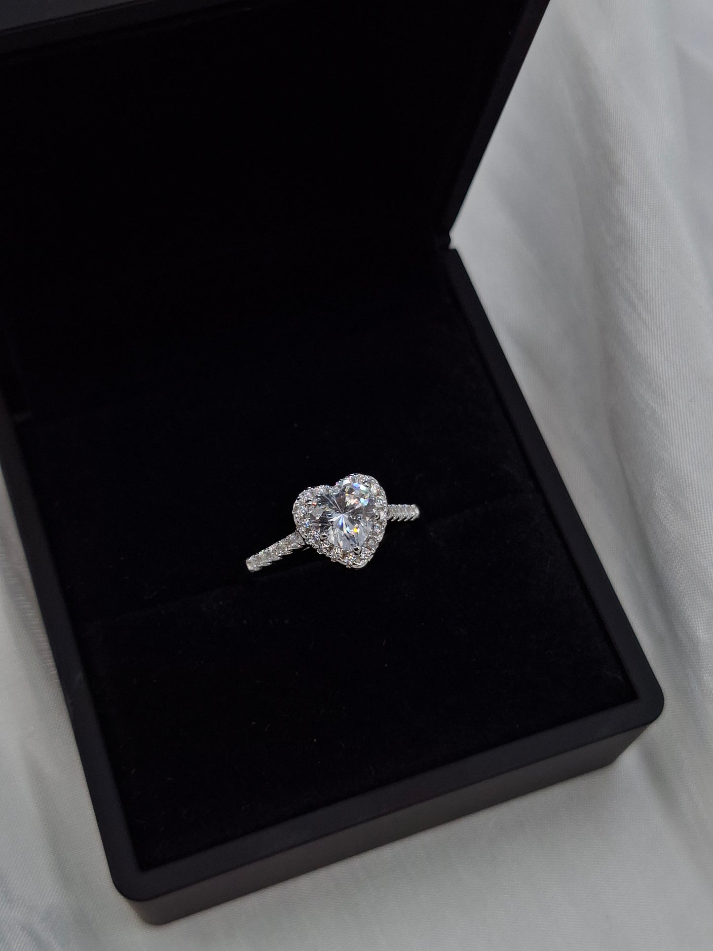 Aurora Moissanite Ring