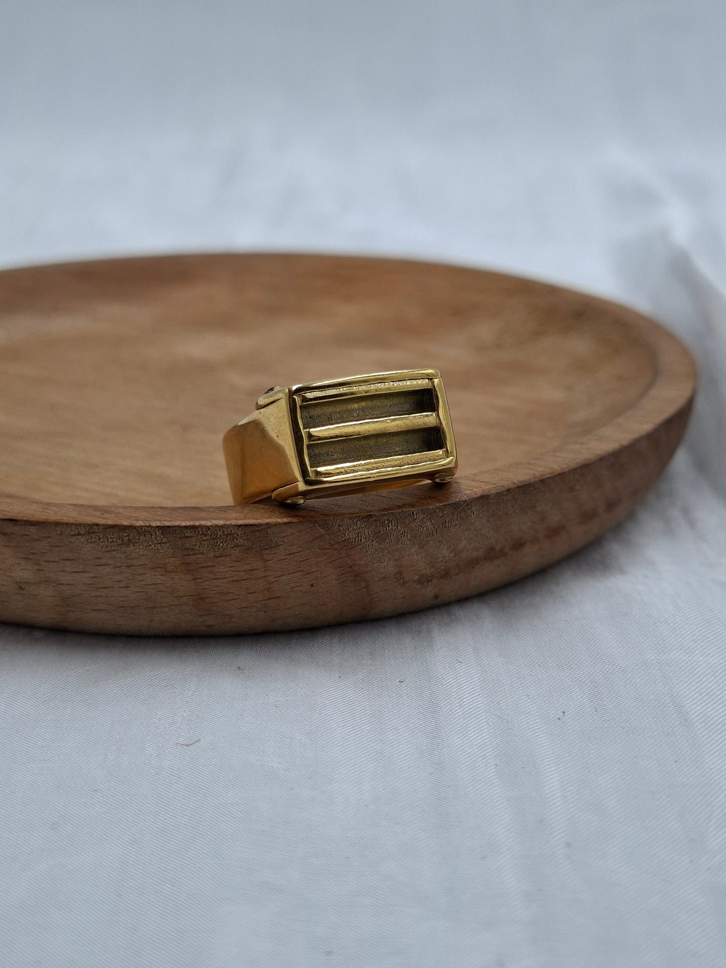 Line Ring (size 9-11)