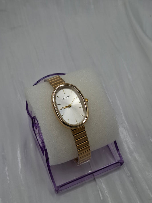 Simple Oval Wristwatch