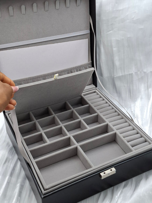 Maxi Leather Jewelry Organizer