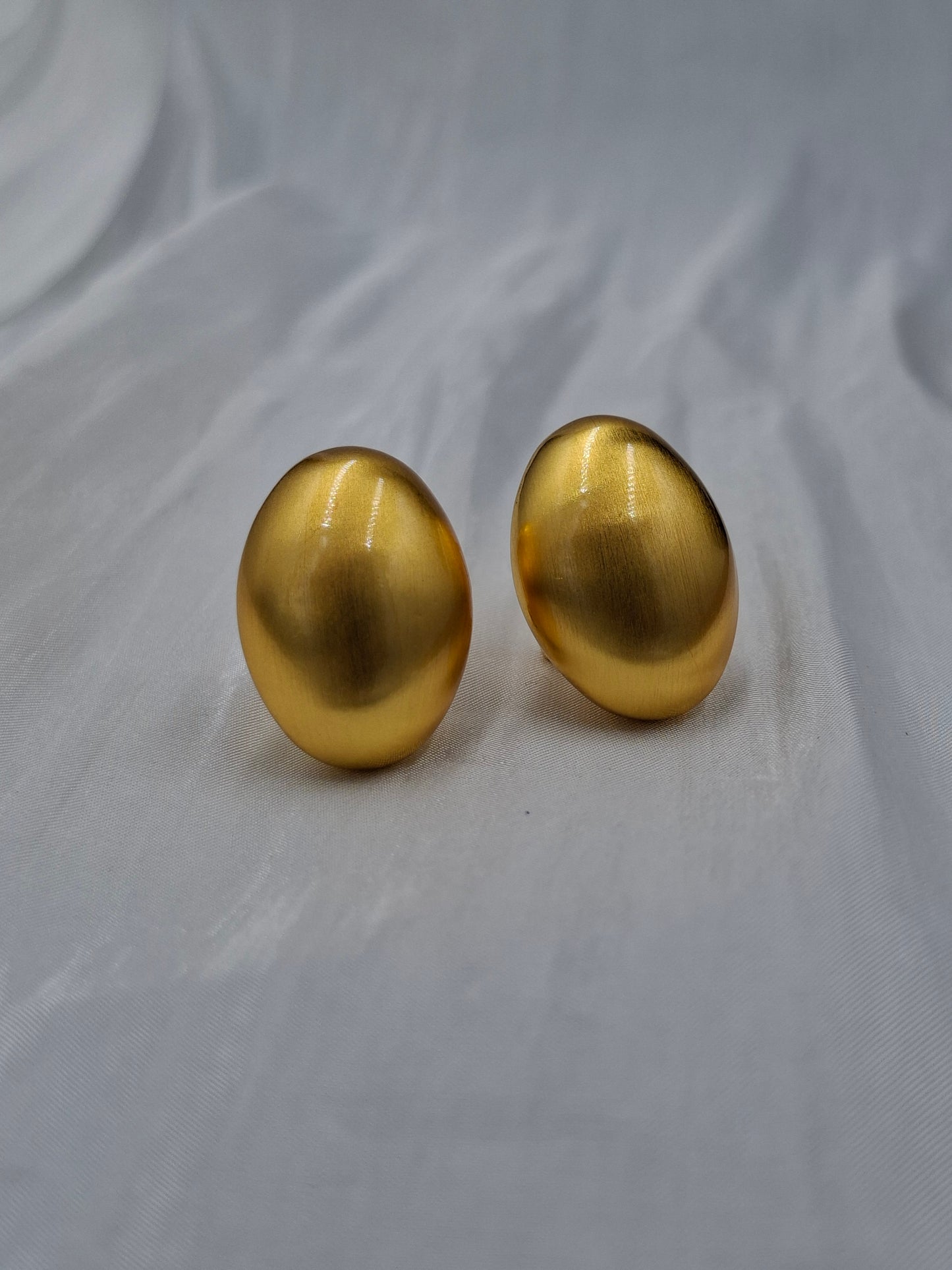 Gold Oval Earrings