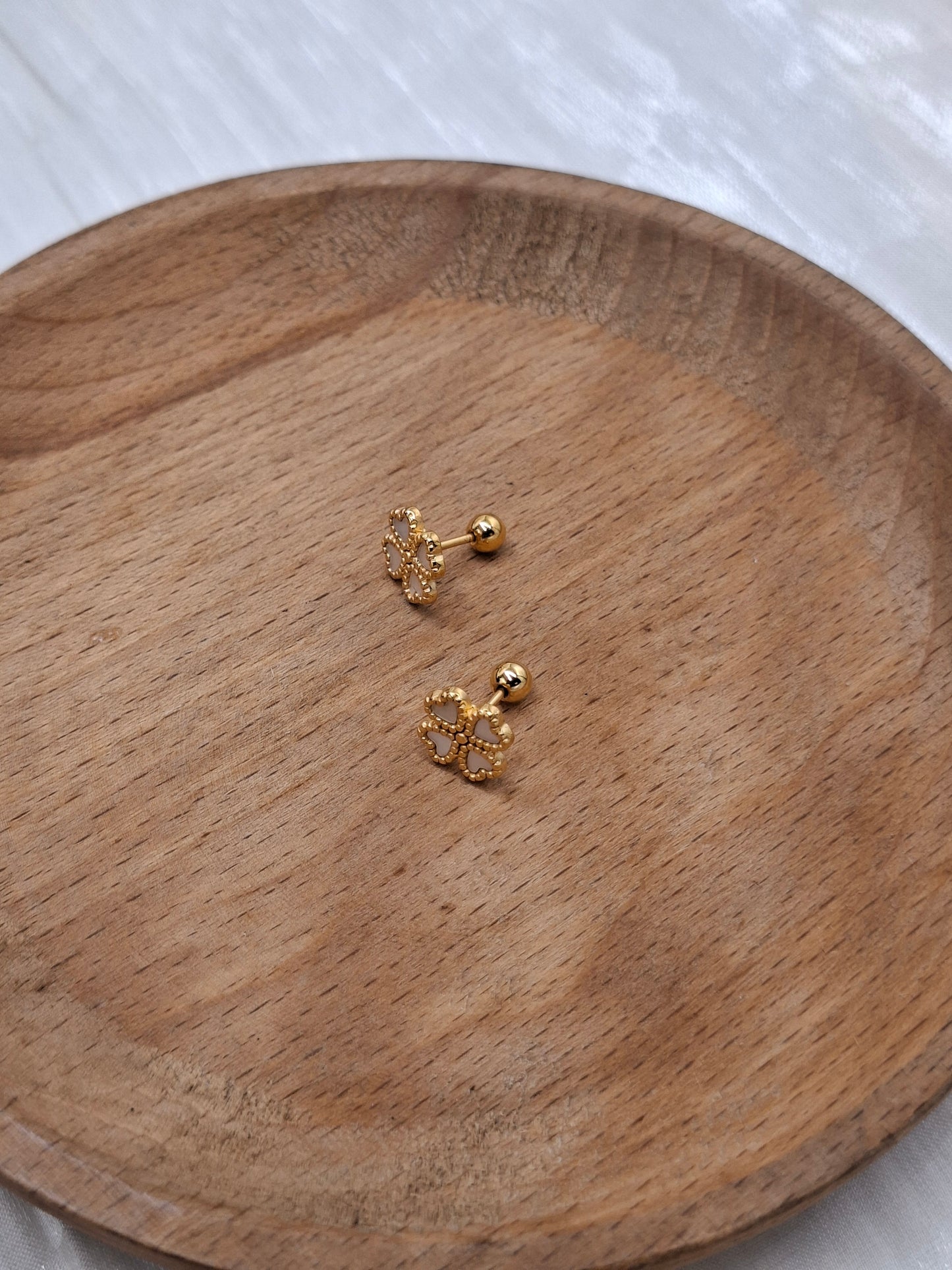 Clover Roundback Earrings