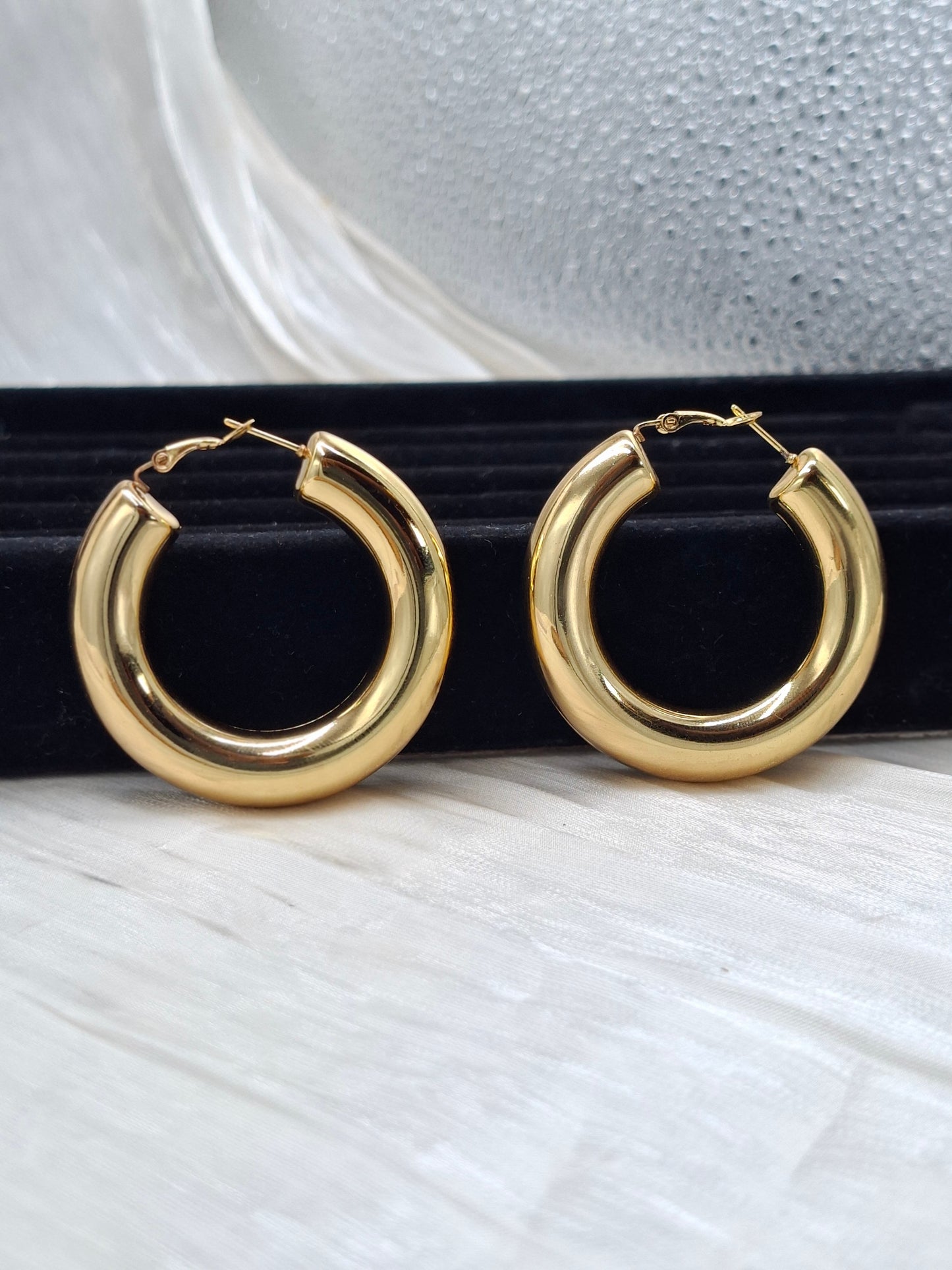 Round Hoops